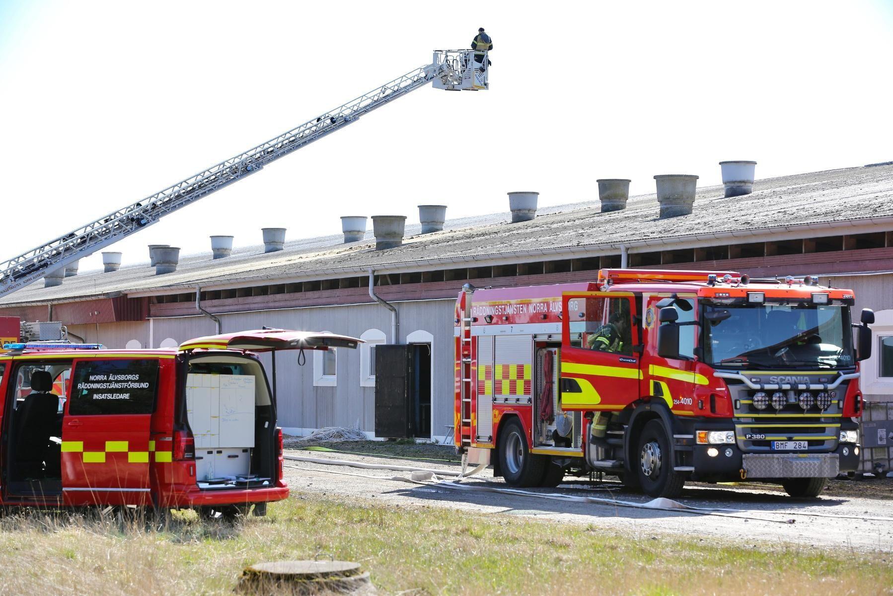 Ladugård på Edeby säteri utanför Hölö brann ner